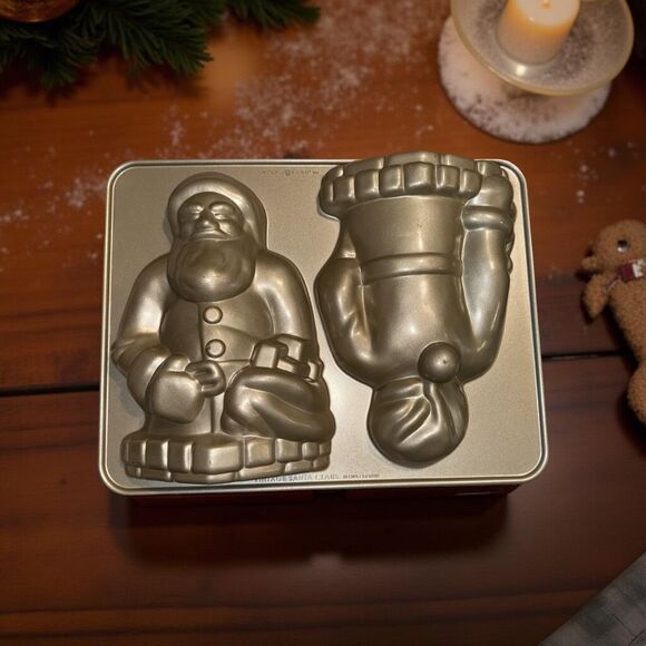 NordicWare Holiday Vintage Santa Claus Cake Pan Mold 3-D Aluminum 10 Cup - Picture 1 of 6